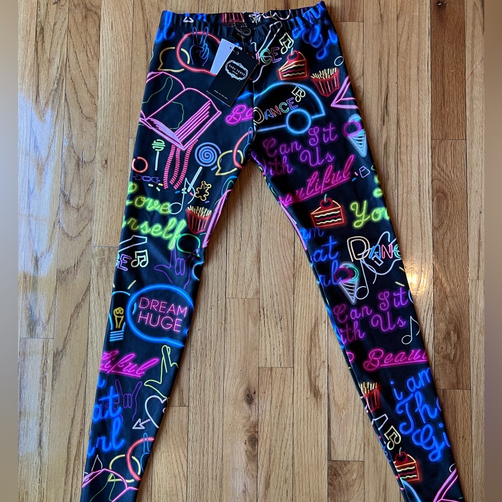 Girl terez leggings with neon signs! Great quality